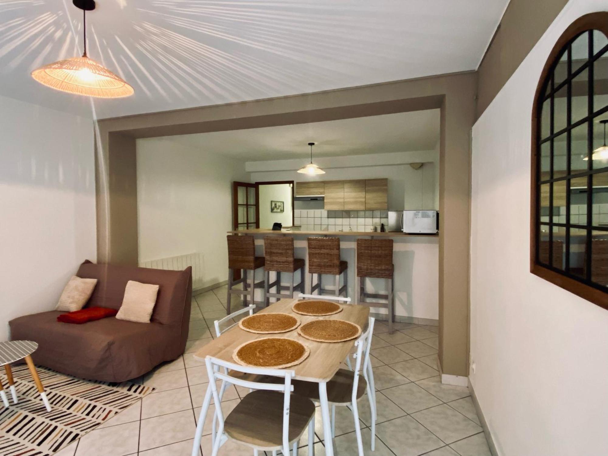 Appartement Au Centre-Ville Avec Cour Langres Exteriér fotografie
